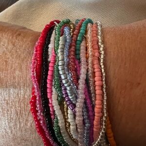 Muti color beaded bracket
